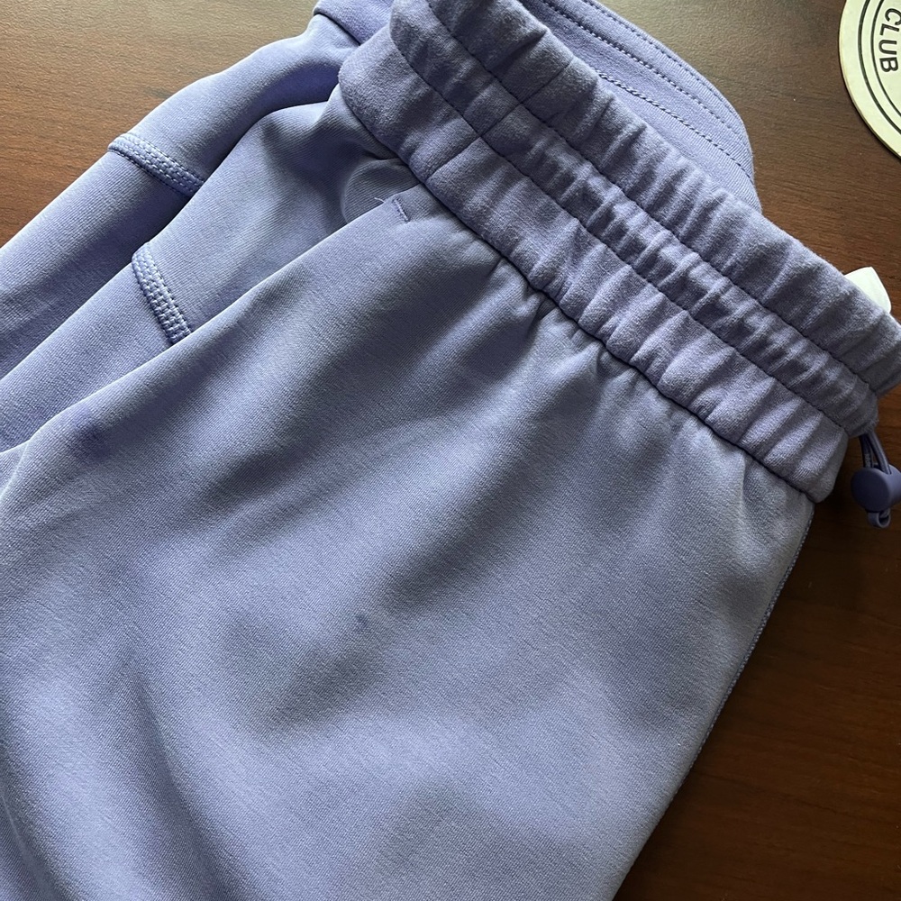 Lavender soft streme pants lululemon size 6